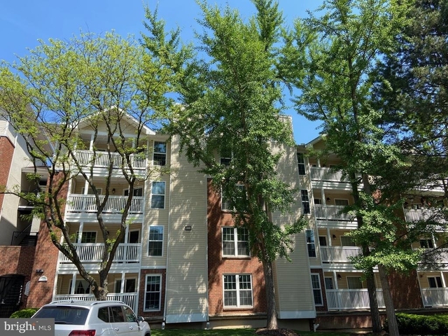 1524 Lincoln Way - Photo 1
