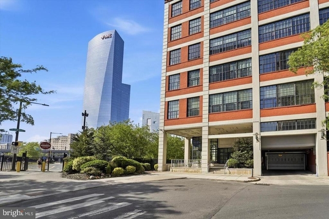 2429 Locust Street - Photo 1