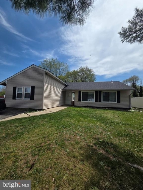 4 Price Lane - Photo 1