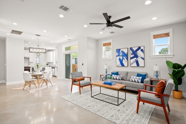 1809 Chestnut - Photo 1