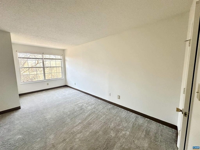 1220 Smith St - Photo 1