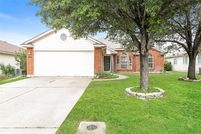 1561 Kenneys Way - Photo 1