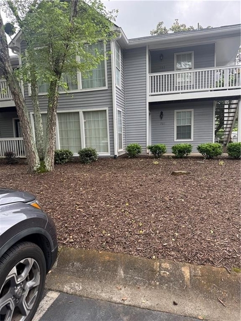 701 Mill Lane - Photo 1