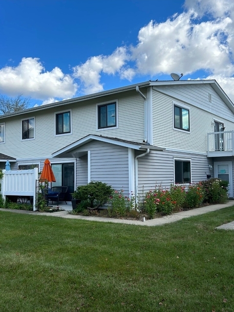 228 N Waterford Drive - Photo 1