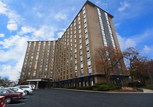 1 Renaissance Place - Photo 1