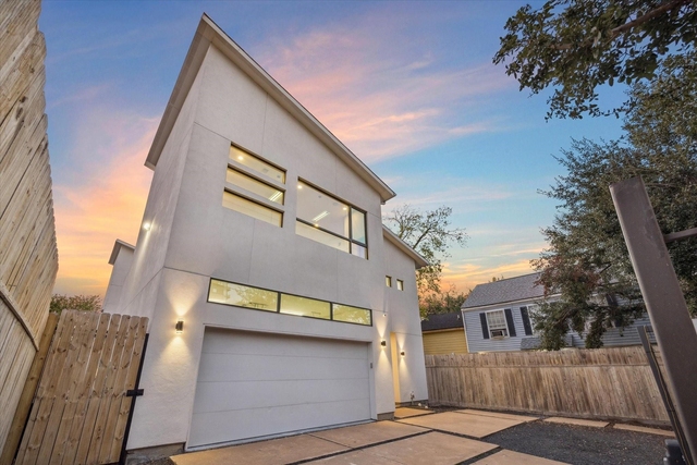 118 Tuam Street - Photo 1