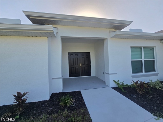 4309 Ne 20th Court - Photo 1