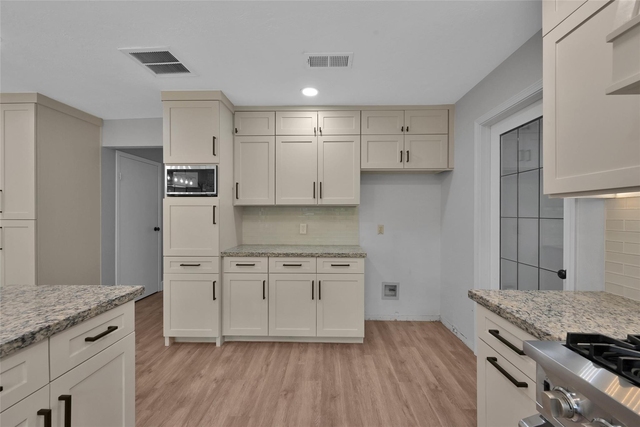 14 E Wandering Oak Drive - Photo 1