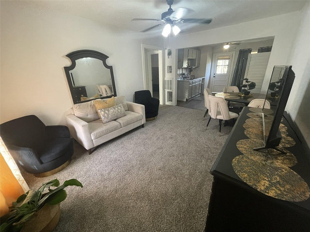 3707 Bremond - Photo 1