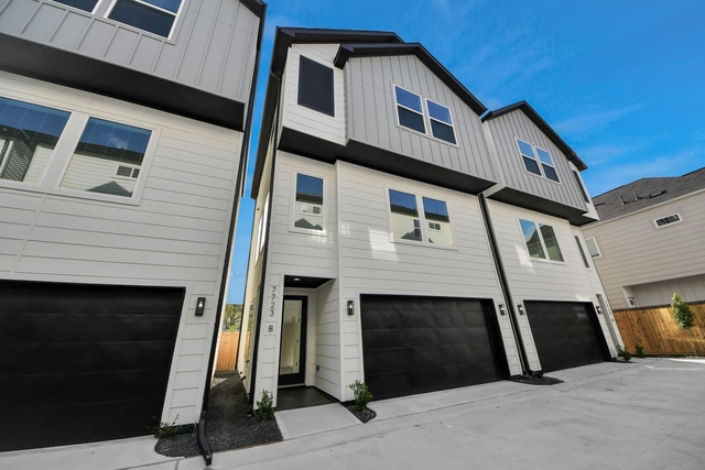 7723 Hammerly Boulevard - Photo 1