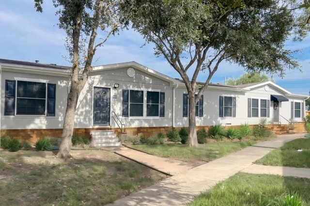 516 Stafford Spring Avenue - Photo 1