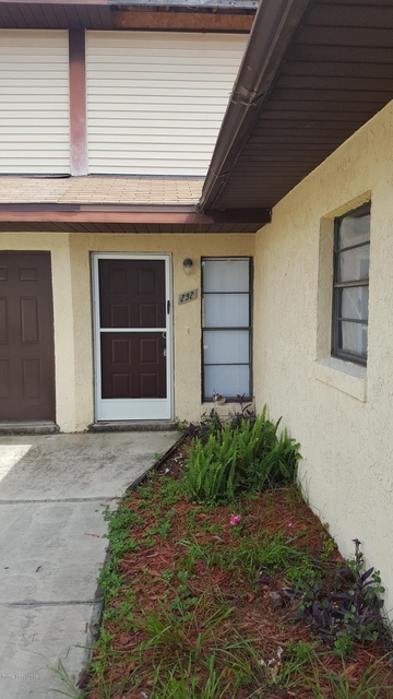 292 W Towne Place - Photo 1