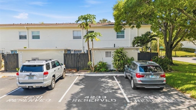 4233 La Sorrento Court - Photo 1
