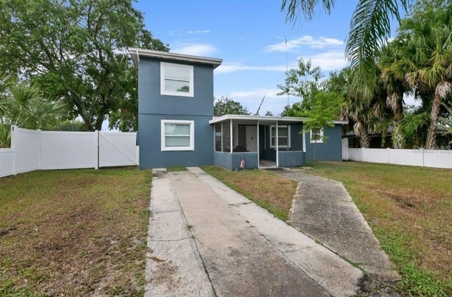 2911 E 97th Avenue - Photo 1