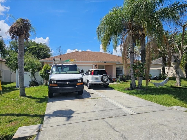 557 Eagle Court - Photo 1