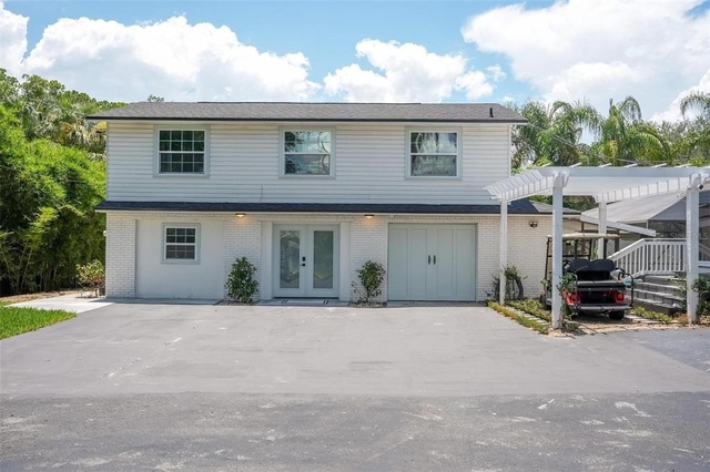 1099 Grove Avenue - Photo 1