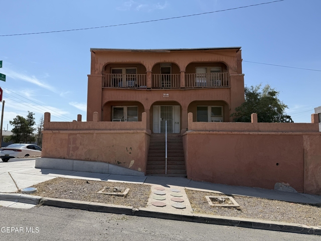 714 E River Avenue - Photo 1