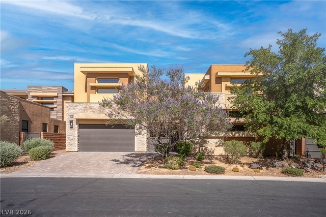 86 Pristine Glen Street - Photo 1