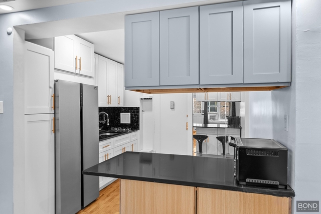 1350 East 5th Street - Photo 1