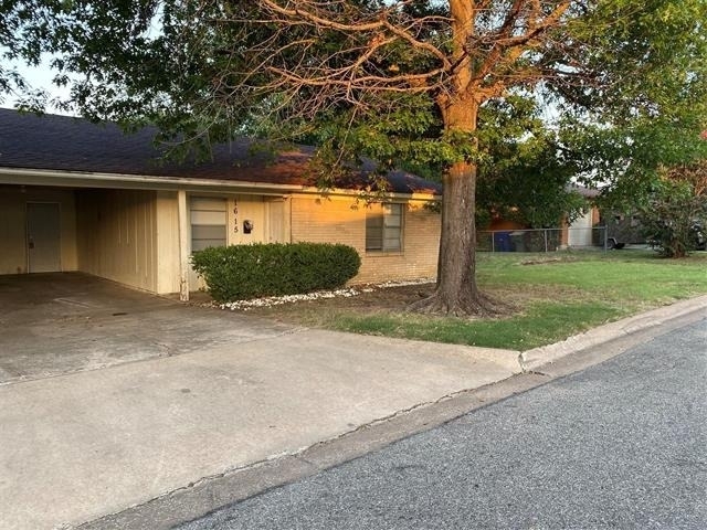 1615 N Alexander Street - Photo 1