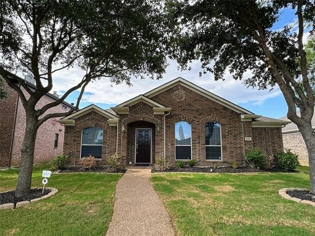 1096 Wetland Drive - Photo 1