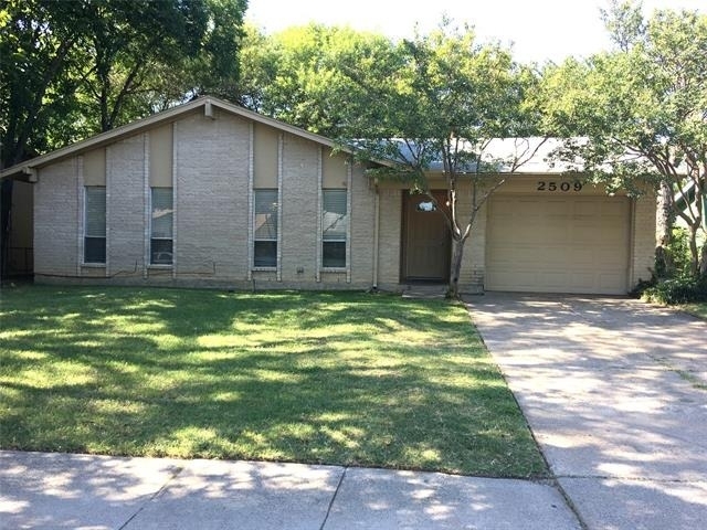 2509 Harbor Trail - Photo 1