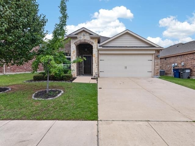802 Platinum Drive - Photo 1