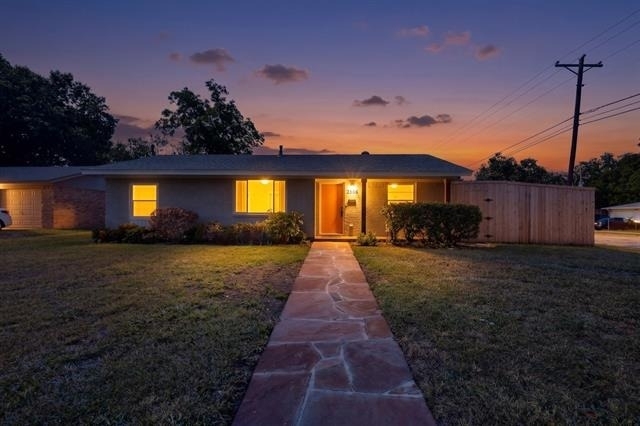 2506 Hillsboro Avenue - Photo 1