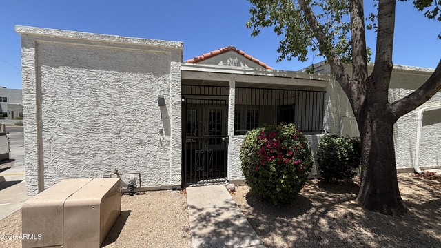 15801 N 29th Street - Photo 1
