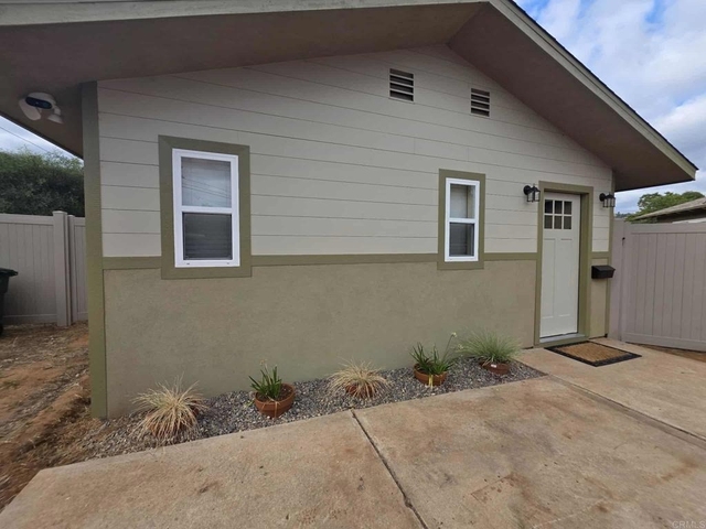 10579 Oak Creek Drive - Photo 1