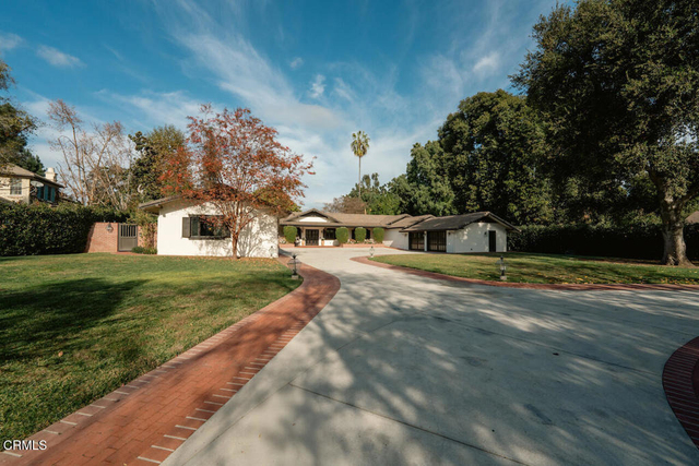 1410 Hillcrest Avenue - Photo 1