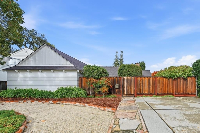 20 Kent Place - Photo 1