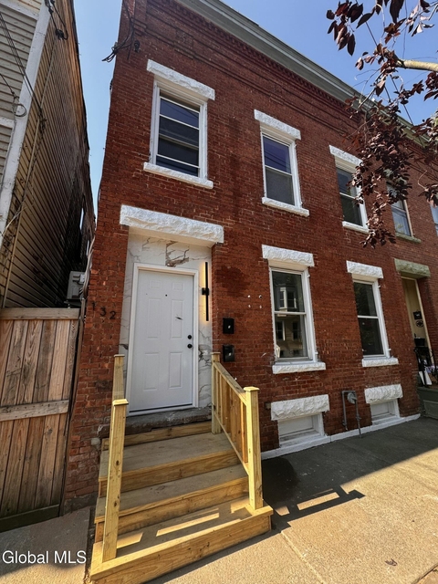 132 4th Avenue - Photo 1