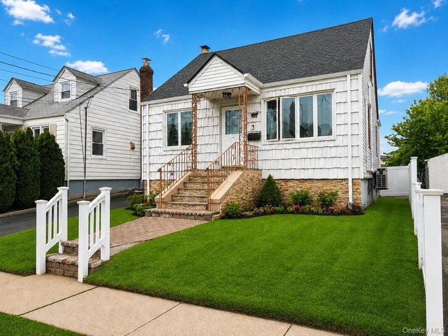 494 Lincoln Street - Photo 1