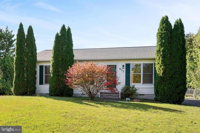 852 Morgan Place - Photo 1