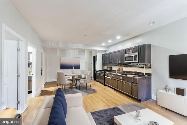 331 N 40th Street - Photo 1