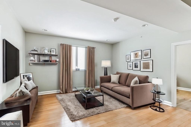 331 N 40th Street - Photo 1