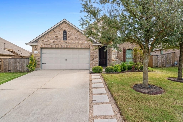 2923 Bluffstone Dr - Photo 1