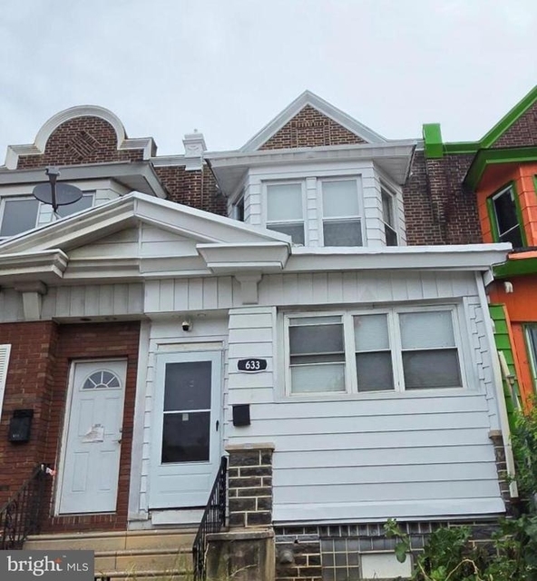 633 E Allegheny Avenue - Photo 1