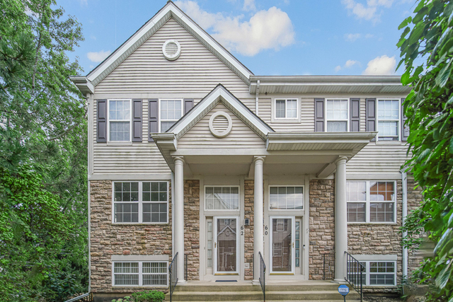 62 E Clare Court - Photo 1
