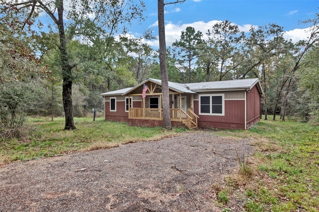 271 Shoreline Drive - Photo 1