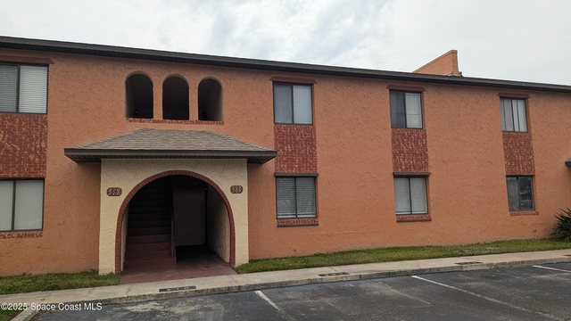 109 San Juan Circle - Photo 1