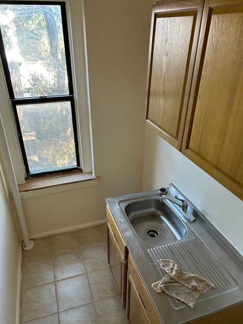 Cruger Avenue - Photo 1