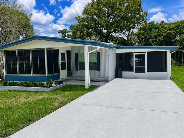 1503 Peachtree Lane - Photo 1