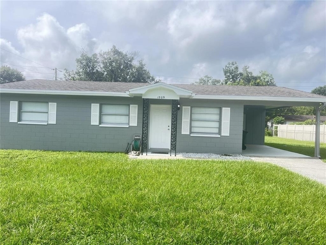 1509 Phyllis Street - Photo 1