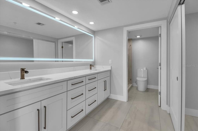 2020 Harbourside Drive - Photo 1