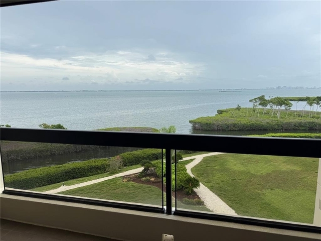 2020 Harbourside Drive - Photo 1