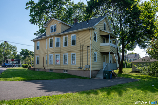 333 Center Street - Photo 1