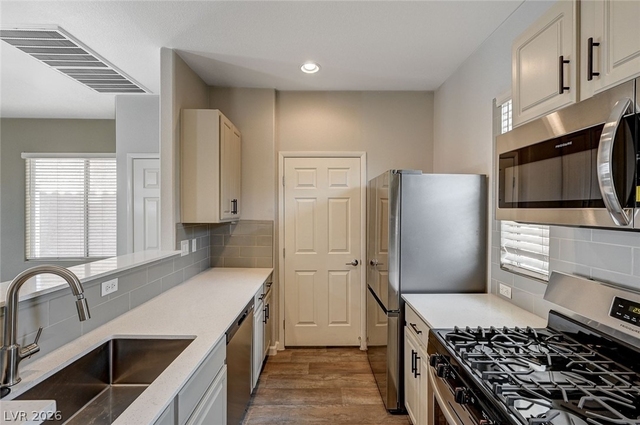 1645 Travis Jason Avenue - Photo 1