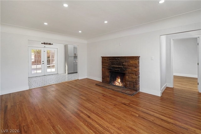 1140 Hillside Place - Photo 1